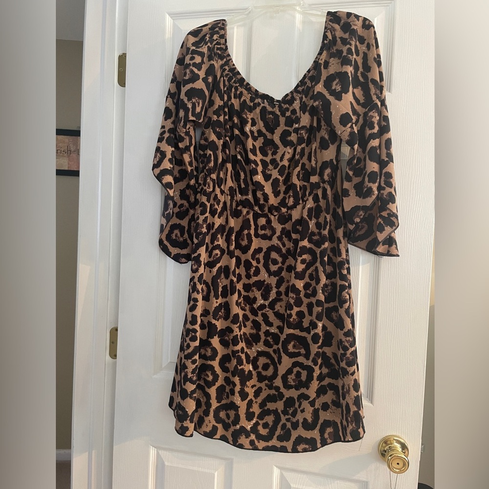 Women's Plus Size animal Print Off Shoulder Long Sleeve
